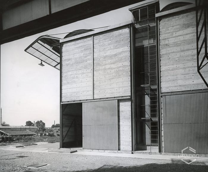 Edificio B4, produzione sintetici, anni '60