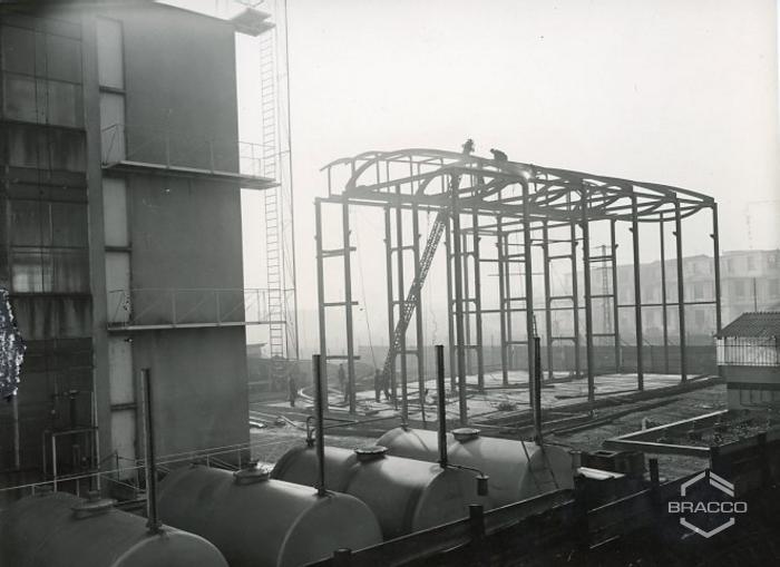 Costruzione edificio B4, struttura portante in acciaio, 1958-1959