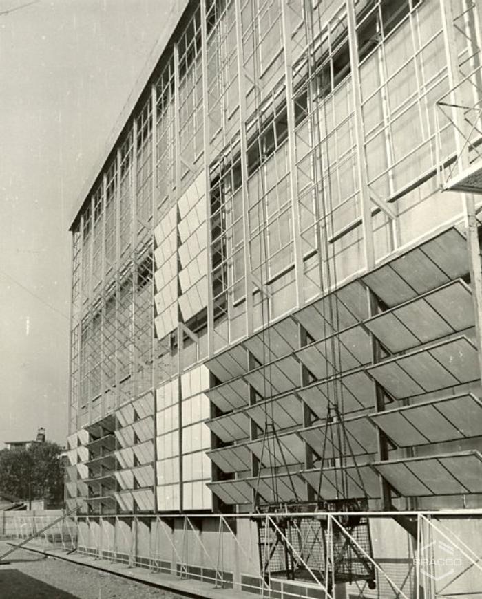 Edificio B6, produzione sintetici, anni '50