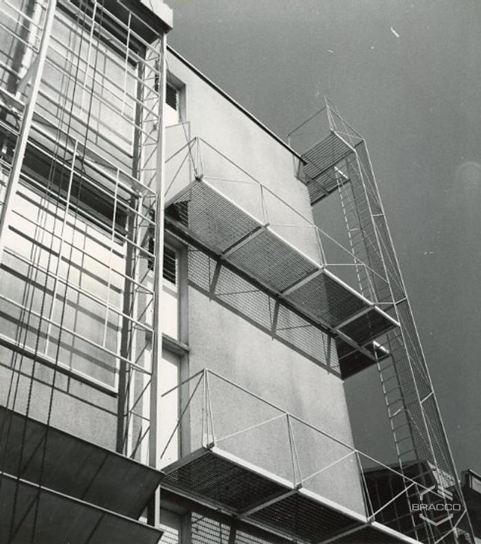 Edificio B6, produzione sintetici, anni '50
