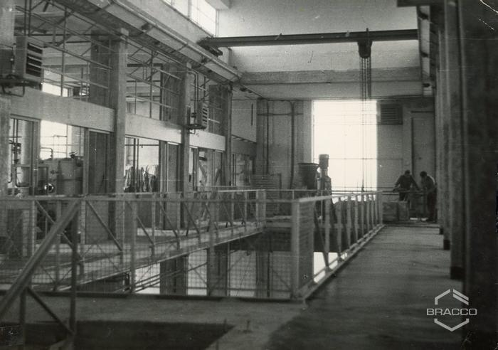 Edificio B6, produzione sintetici, anni '50