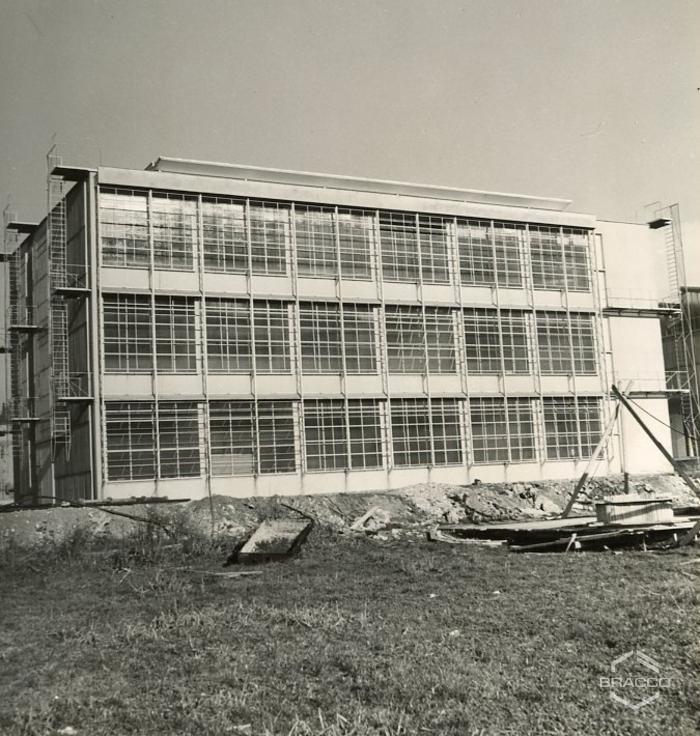 Edificio B6, produzione sintetici, anni '50