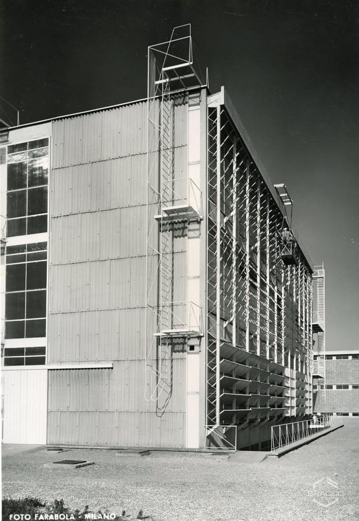 Edificio B6, produzione sintetici, anni '50