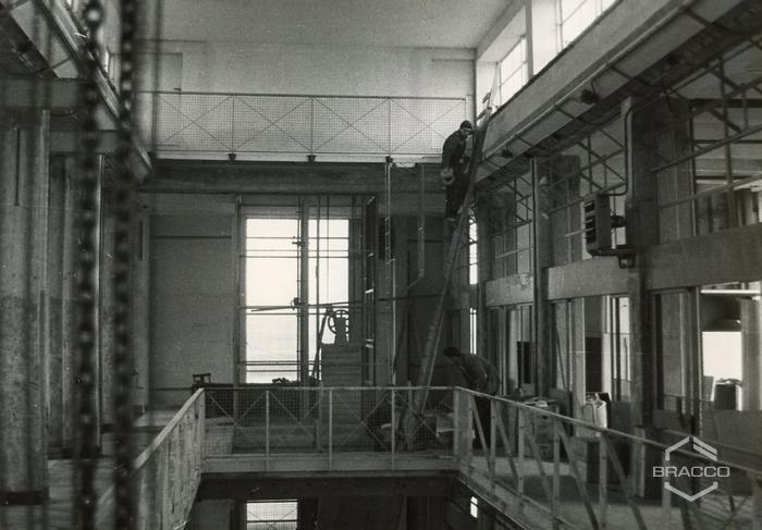 Edificio B6, produzione sintetici, anni '50