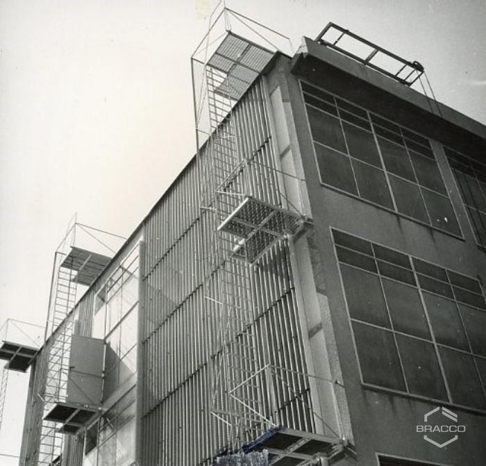 Edificio B6, produzione sintetici, anni '50