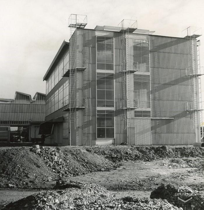 Edificio B6, produzione sintetici, anni '50