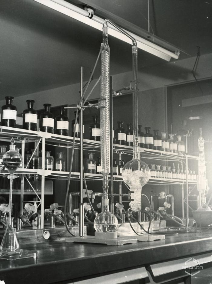 Attrezzature e macchinari dei laboratori di ricerca, anni '60