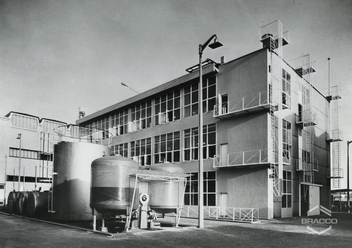 Edificio B6, produzione sintetici, inizio anni '60