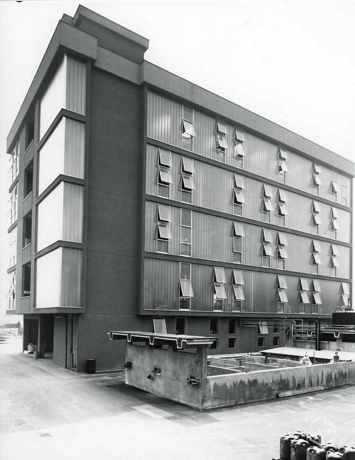 Edificio B20, produzione sintetici, inizio anni '60