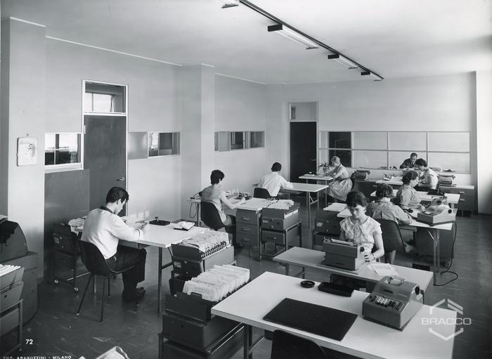 Ufficio contabilità, inizio anni '60
