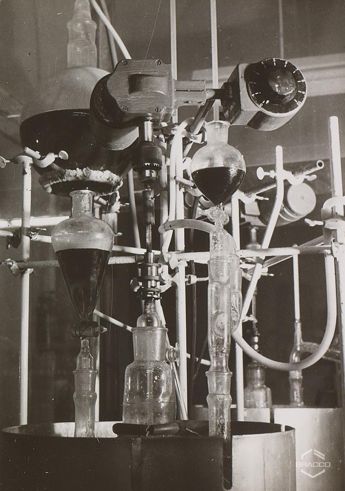 Particolare di apparecchiatura, anni '60