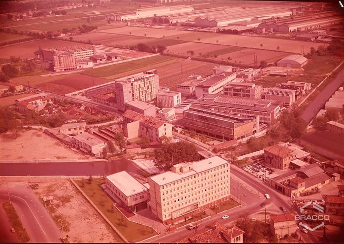 Veduta aerea dello stabilimento Bracco di Lambrate, anni '60