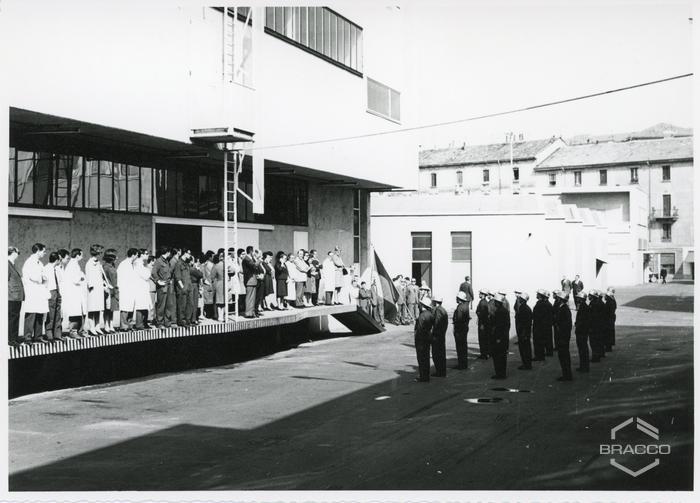 Saggio annuale squadra antincendio Bracco, 1966
