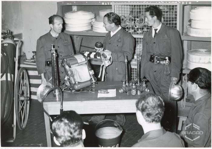 Squadra antincendio Bracco, equipaggiamento e attrezzature, 1966