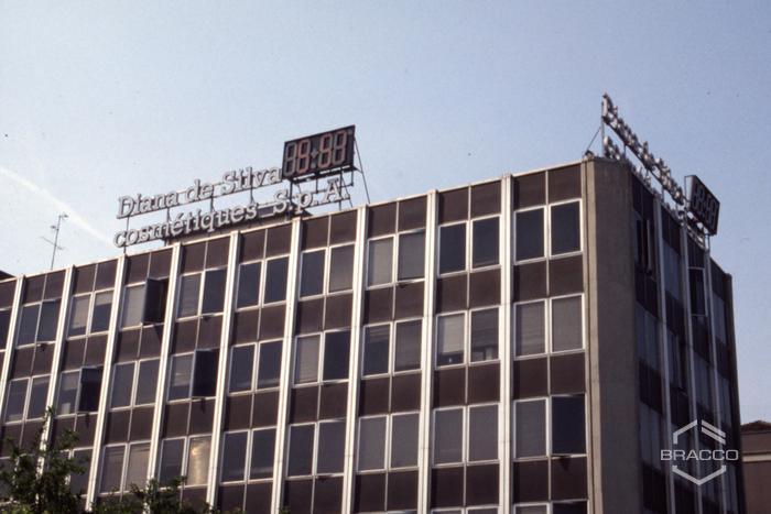 Diana de Silva cosmétiques, esterni palazzo, anni '90