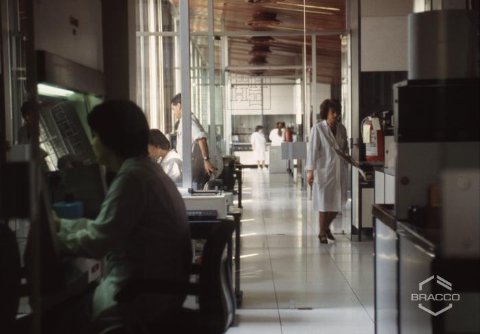 Laboratorio di ricerca chimica biologica della Diana de Silva cosmétiques, anni '90