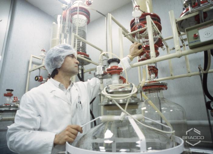Sintetica SA di Mendrisio, reparto di preparazione delle acque, anni '90