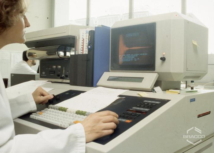 Sintetica SA di Mendrisio, laboratorio, anni '90