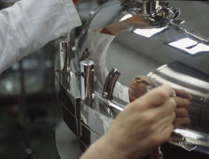 Sintetica SA di Mendrisio, reparto di sterilizzazione, anni '90