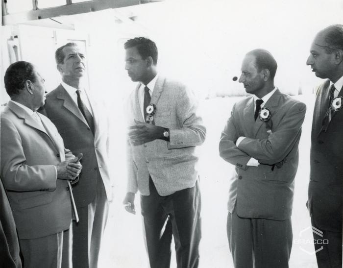 Visita allo stabilimento della Biological Products LTD, divisione glandulare, 25 gennaio 1964
