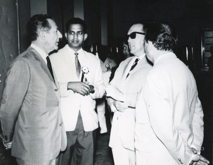 Visita allo stabilimento della Biological Products LTD, divisione glandulare, 25 gennaio 1964
