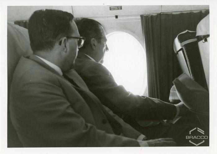 Il prof. Ernst Felder e il dr. Fulvio Bracco in viaggio, gennaio 1964