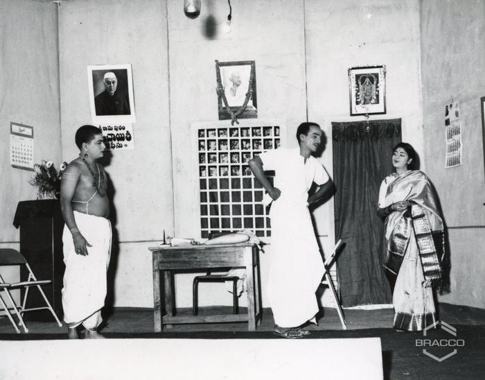 Spettacolo teatrale, 25 gennaio 1964