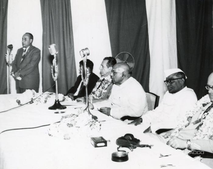 Discorso del Sig. B. L. Oates, Direttore delle industrie e del commercio e Direttore di A.P. Financial Corporation, 25 gennaio 1964