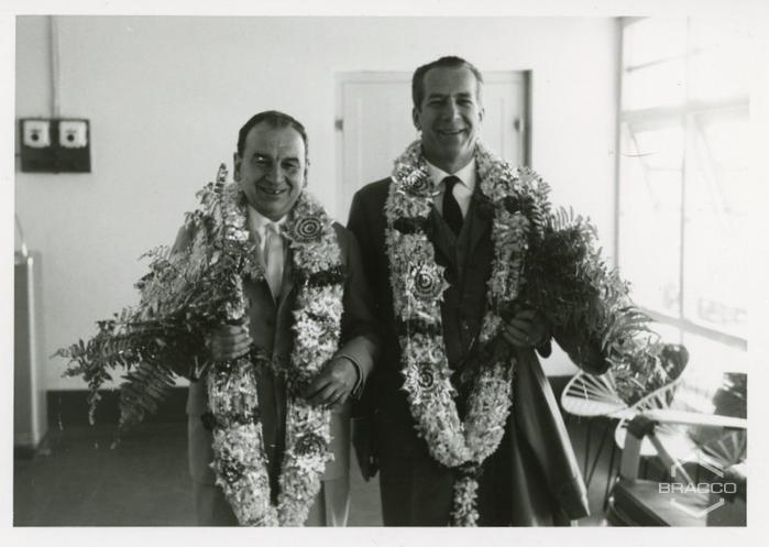 Mr. Lecrerc e il dr. Fulvio Bracco durante il loro arrivo in India, 25 gennaio 1964