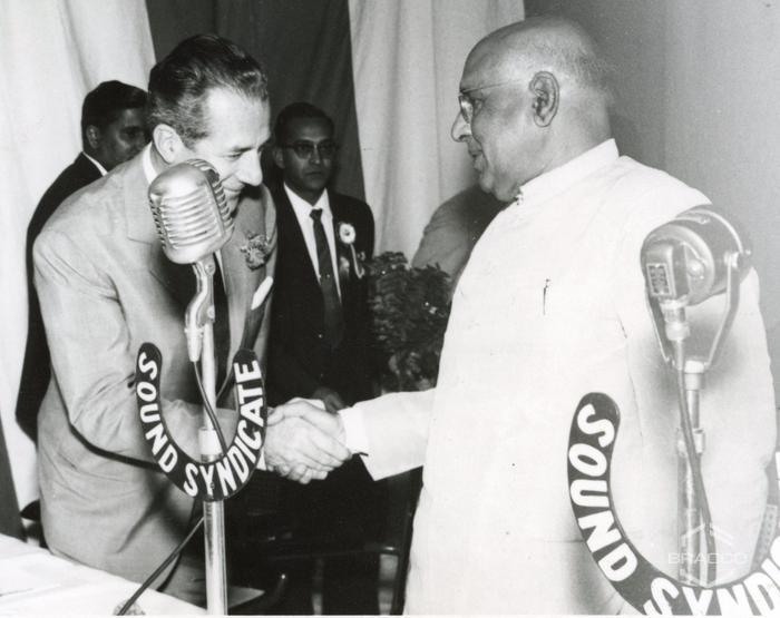 Il Dr. Fulvio Bracco con il Ministro della Salute, 25 gennaio 1964