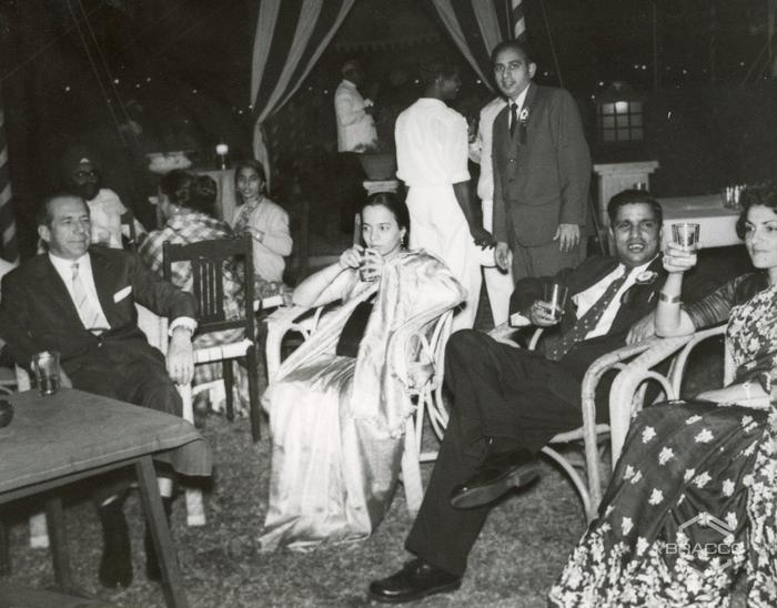 Cena al Seconderabad Club, 26 gennaio 1964
