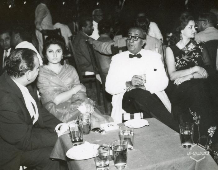 Cena al Seconderabad Club, 26 gennaio 1964