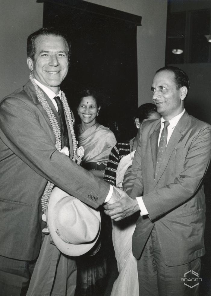 Il dr. Fulvio Bracco e il dr. P.A. Desai, 29 gennaio 1964