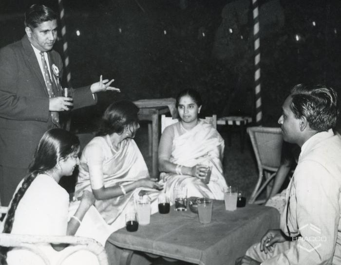 Cena al Seconderabad Club, 26 gennaio 1964