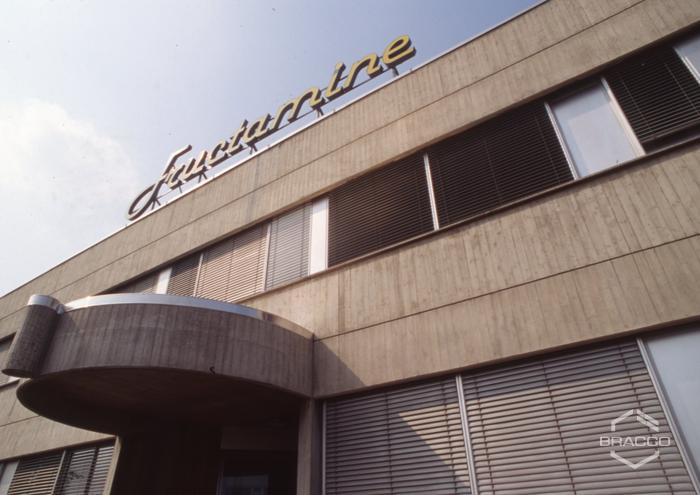 Fructamine, esterni dello stabilimento, anni '90