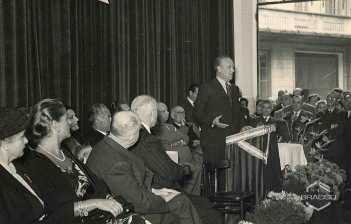 Celebrazioni del 25° anniversario della Bracco già Italmerck di Milano, 1952