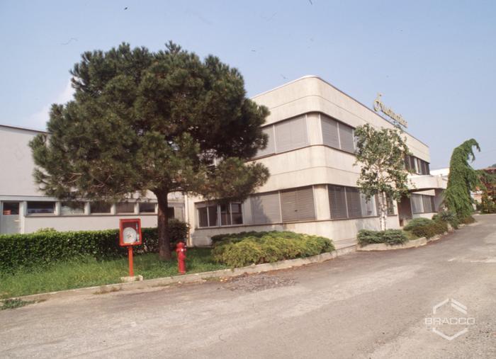 Fructamine, esterni dello stabilimento, anni '90