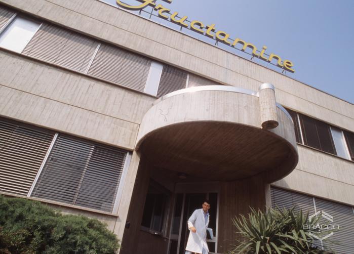 Fructamine, esterni dello stabilimento, anni '90