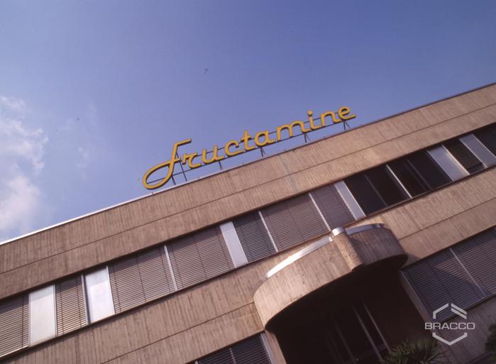 Fructamine, esterni dello stabilimento, anni '90