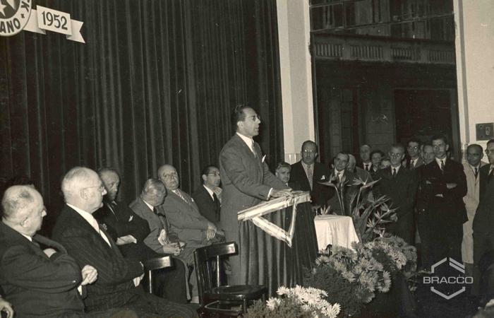 Fulvio Bracco durante le celebrazioni del 25° anniversario della Bracco già Italmerck di Milano, 1952