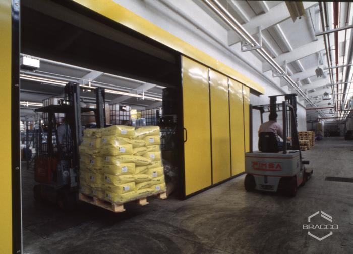 Magazzino dello stabilimento Fructamine, anni '90
