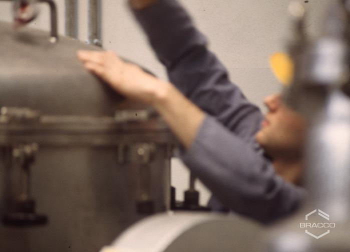 Reparto di produzione dello stabilimento Fructamine, anni '90