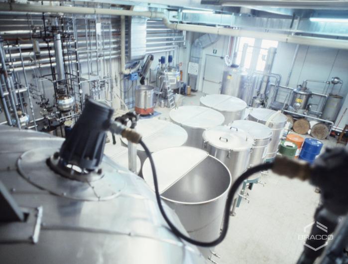 Impianti di produzione alcoli dell'azienda Fructamine, anni '90