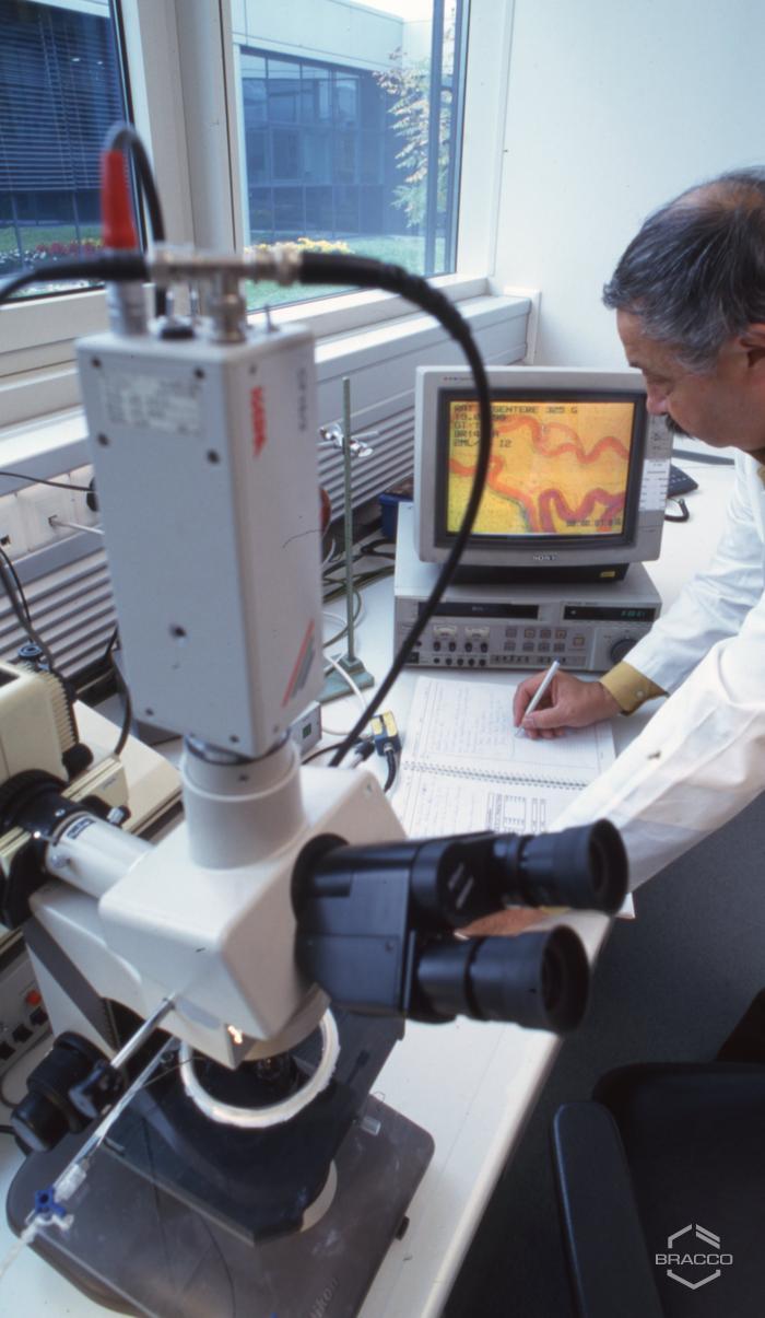 Laboratorio di ecografia, Bracco Research Ginevra, ottobre 1999