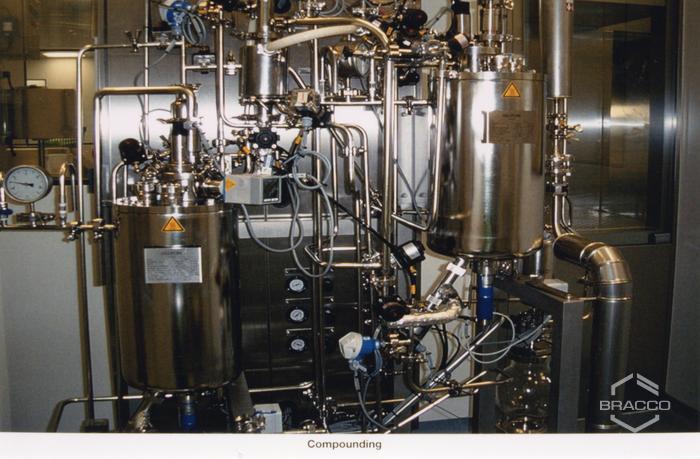 Armadi corridoio ingresso - uscita sterile, laboratori Bracco Research Ginevra, 2000